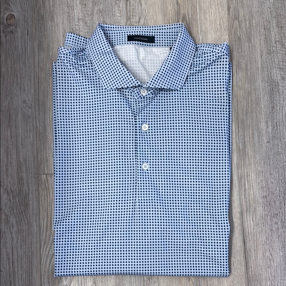 Blue Casual Button Down Shirt with Classic Checkered Pattern
